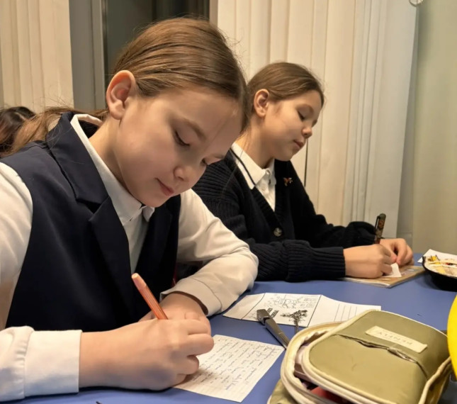 Юные сердца – героям Отечества.